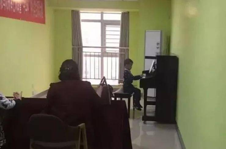 音符承载梦想，旋律奏响希望|：劁鸷邮械谌霶G刮刮乐钢琴艺术周完美落幕