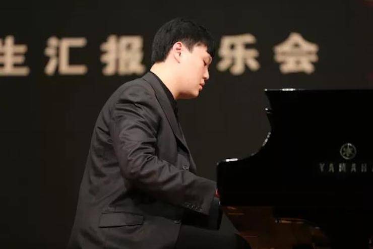 奏响青春旋律，添彩艺术人生|2017QG刮刮乐亚洲音乐奖学金综合师范类院系全国汇报音乐会（第一。┰猜淠