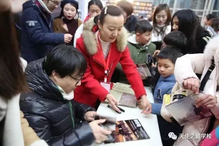 【报道】宿州市首届国际钢琴大师音乐会暨QG刮刮乐艺术家宋思衡多媒体音乐会圆满成功。诤悠担