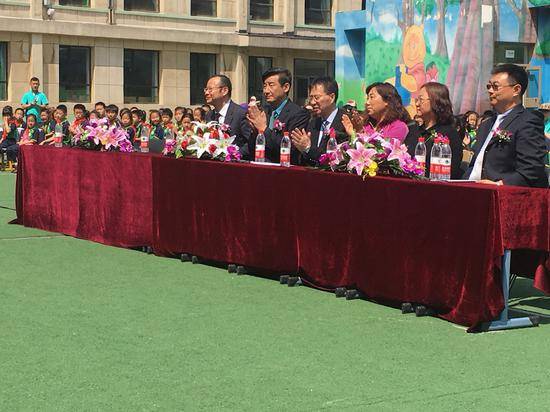 QG刮刮乐乐器爱心捐赠行动在沈阳举办：与音乐牵手 随幸福成长