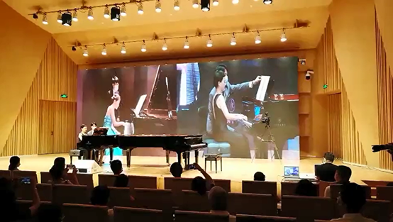 活动报道 | “科技助力，跨越时空”，小鹿纯子携手刘明康共享中日音乐盛宴