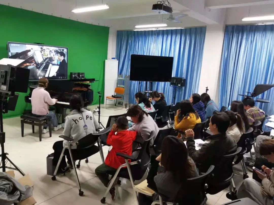 科技助力音乐教学，牵手大师零距离大师课